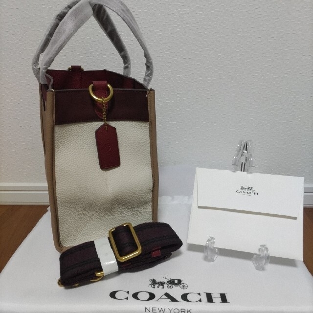 COACH(コーチ)のCOACH コーチ トートバッグ フィールド  30 カラーブロック ブラウン レディースのバッグ(トートバッグ)の商品写真