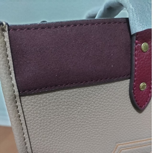 COACH(コーチ)のCOACH コーチ トートバッグ フィールド  30 カラーブロック ブラウン レディースのバッグ(トートバッグ)の商品写真