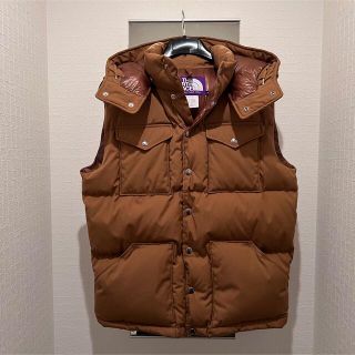 ノースフェイス(THE NORTH FACE) ダウンベスト(メンズ)（ブラウン/茶色