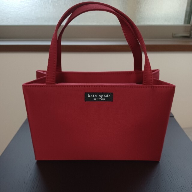 kate spade new york(ケイトスペードニューヨーク)のkate spade　レッド　バッグ レディースのバッグ(ハンドバッグ)の商品写真