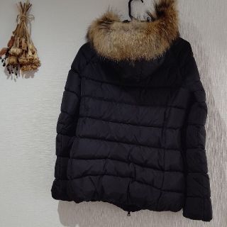 MONCLER - 新品未使用 タグ付き 美品 本物※ベルト無しの通販 by MONCLER - 新品未使用 タグ付き 美品 本物※ベルト無しの通販 by