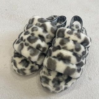 アグ(UGG)のUGG ファーサンダル　アグ(サンダル)