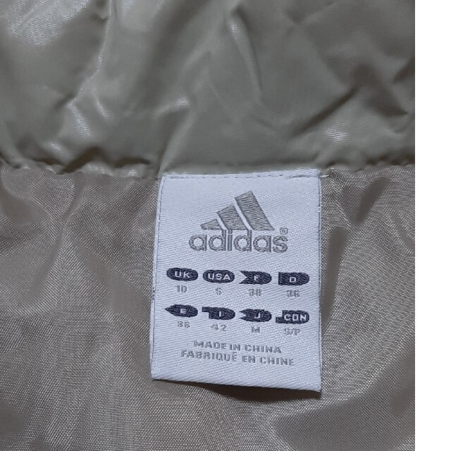 adidas(アディダス)のadidas アウター ジャンパー レディースのジャケット/アウター(ナイロンジャケット)の商品写真