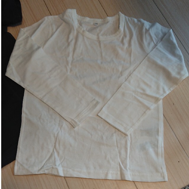 MUJI (無印良品)(ムジルシリョウヒン)の無印良品 キッズカットソー 130 キッズ/ベビー/マタニティのキッズ服男の子用(90cm~)(Tシャツ/カットソー)の商品写真