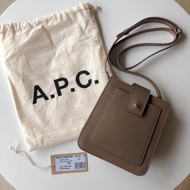 新品未使用 日本未入荷  A.P.C. Albaneネックポーチ