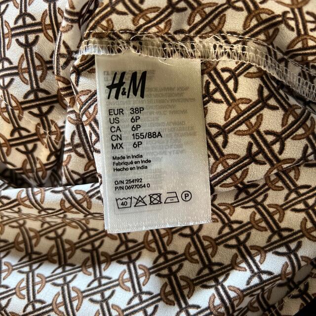 H&M(エイチアンドエム)のH&M レトロ柄シャツ レディースのトップス(シャツ/ブラウス(長袖/七分))の商品写真