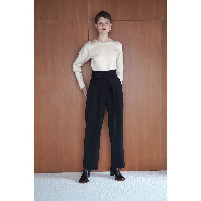 クラネ　BELT TUCK TAPERED PANTS　サイズ2