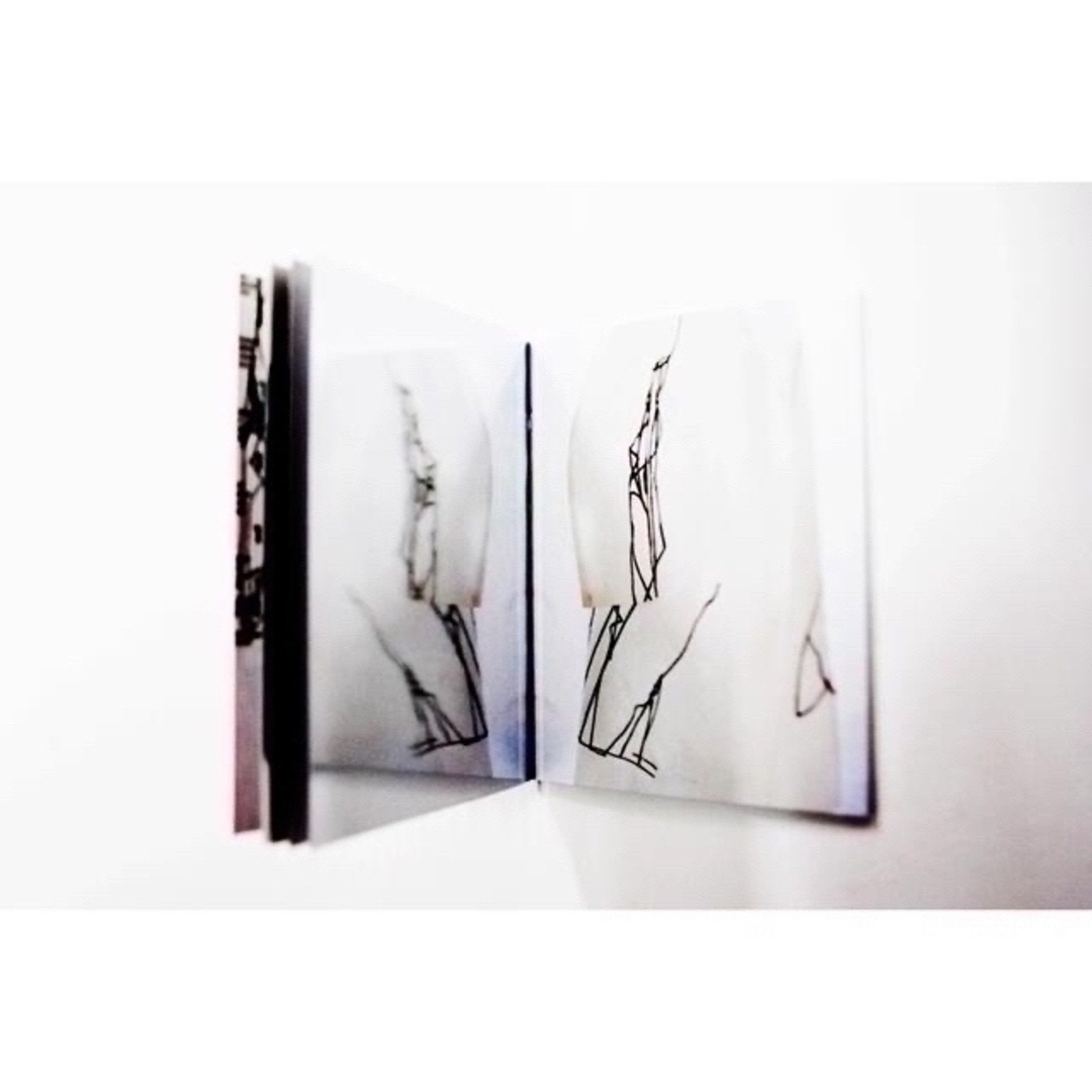 【MARINA YEE】ART BOOK