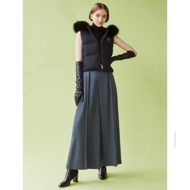 FOXEY(フォクシー)の新品 FOXEY 2021年9月掲載 40866 Pants “Vesper” レディースのパンツ(カジュアルパンツ)の商品写真