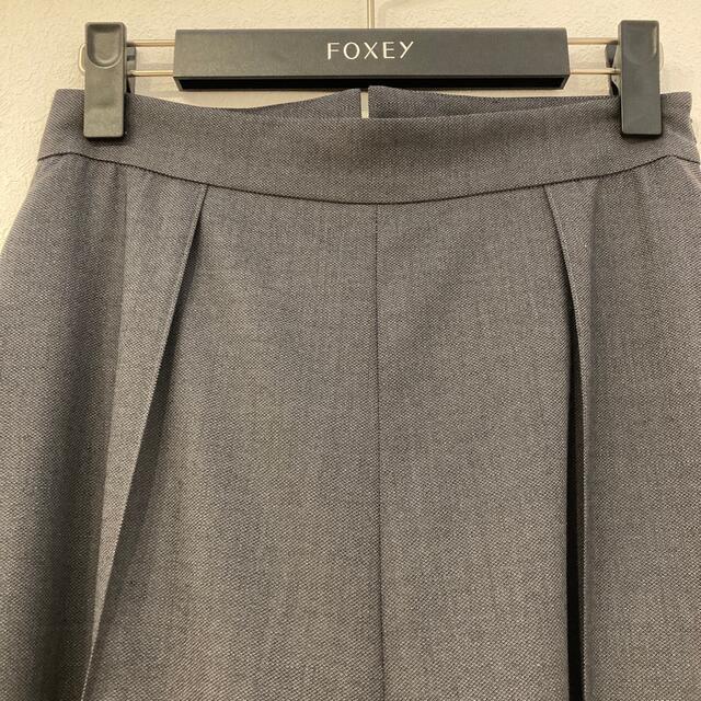 FOXEY(フォクシー)の新品 FOXEY 2021年9月掲載 40866 Pants “Vesper” レディースのパンツ(カジュアルパンツ)の商品写真