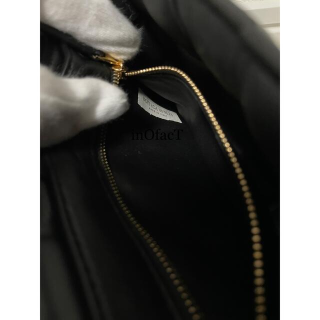 黒×金 正規新品BOTTEGA VENETA パデッドカセット  バッグ