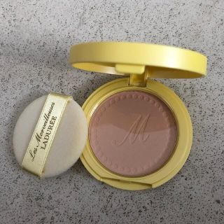 レメルヴェイユーズラデュレ(Les Merveilleuses LADUREE)のラデュレ ラスティング プレストパウダー 01 新品わ(フェイスパウダー)