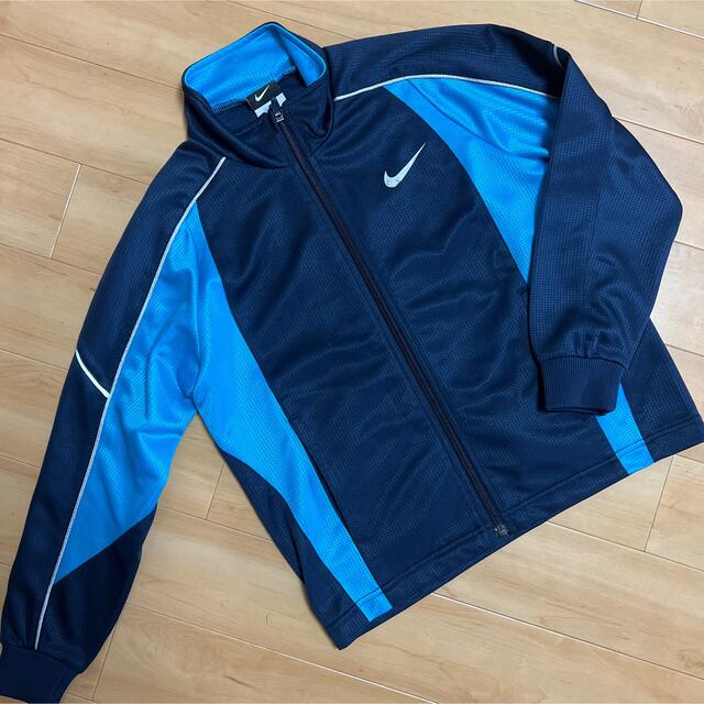 NIKE(ナイキ)のNIKE  ジャージ　XS キッズ/ベビー/マタニティのキッズ服男の子用(90cm~)(ジャケット/上着)の商品写真