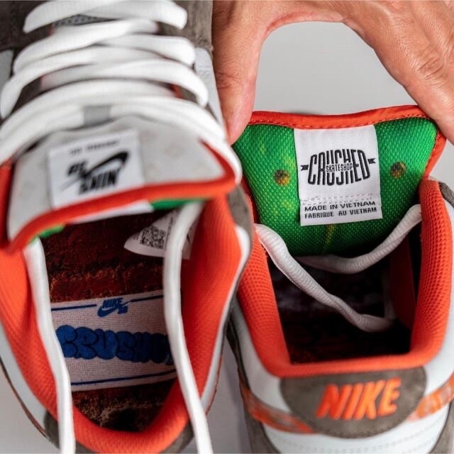 NIKE(ナイキ)のCrushed Skate Shop Nike SB Dunk 25.5cm メンズの靴/シューズ(スニーカー)の商品写真