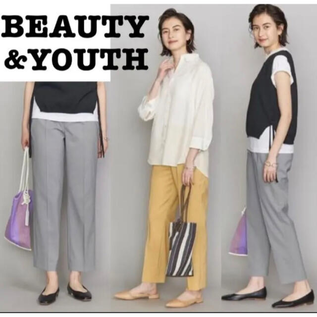 BEAUTY&YOUTH UNITED ARROWS(ビューティアンドユースユナイテッドアローズ)の未使用ビューティアンドユースタックテーパードパンツサイズS グレー レディースのパンツ(カジュアルパンツ)の商品写真