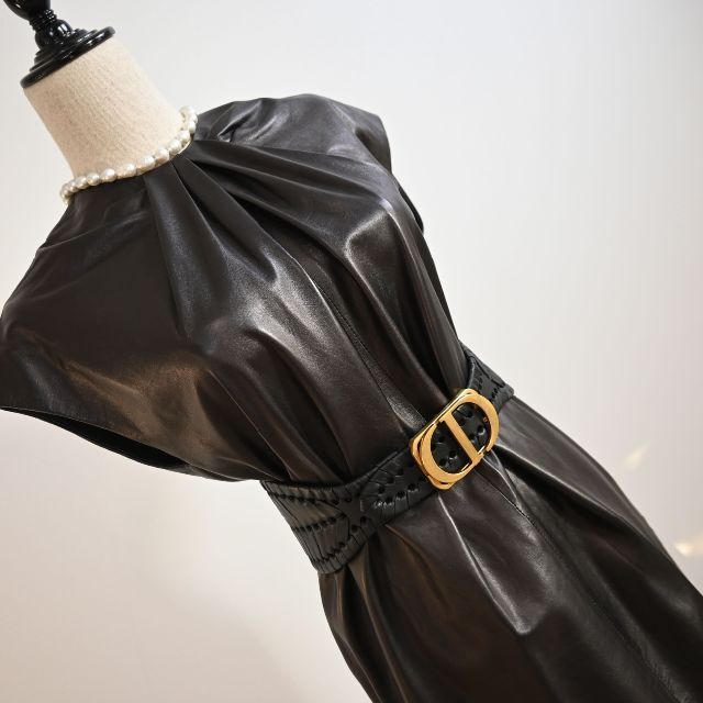 ☆Christian Dior☆最新タグ☆美品☆ラムレザー☆タックワンピース