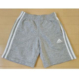 アディダス(adidas)の140 ハーフパンツ　アディダス(パンツ/スパッツ)