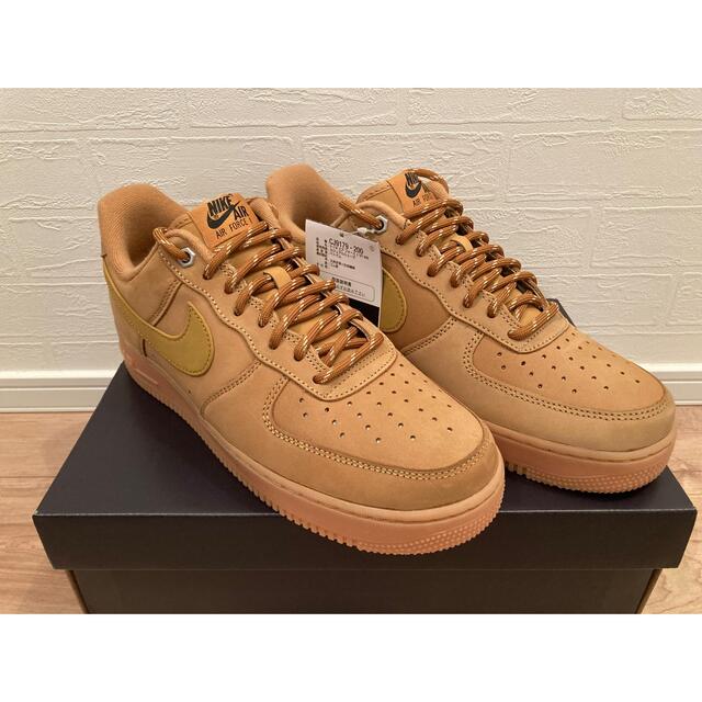 NIKE(ナイキ)のNIKE AIR FORCE 1 '07 WB  FLAX メンズの靴/シューズ(スニーカー)の商品写真