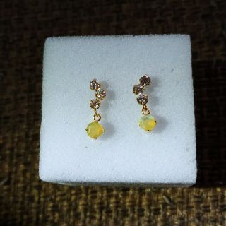 オパールピアス 10金(ピアス)