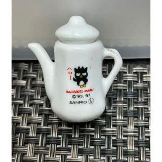 バッドばつ丸　ミニチュア　食器　ティーポット　人形　ドール遊び　陶器　おもちゃ