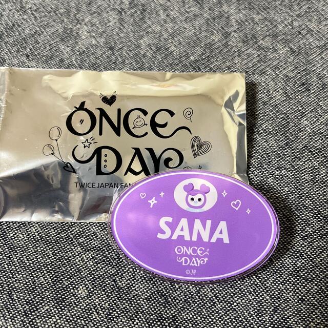 TWICE ONCE DAY バッグチャーム・ネームバッチセット (サナ ...