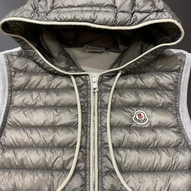 MONCLER(モンクレール)の美品　定価12万　モンクレール　MAGLIA GILET 切替　ベスト 国内正規 メンズのジャケット/アウター(ダウンベスト)の商品写真