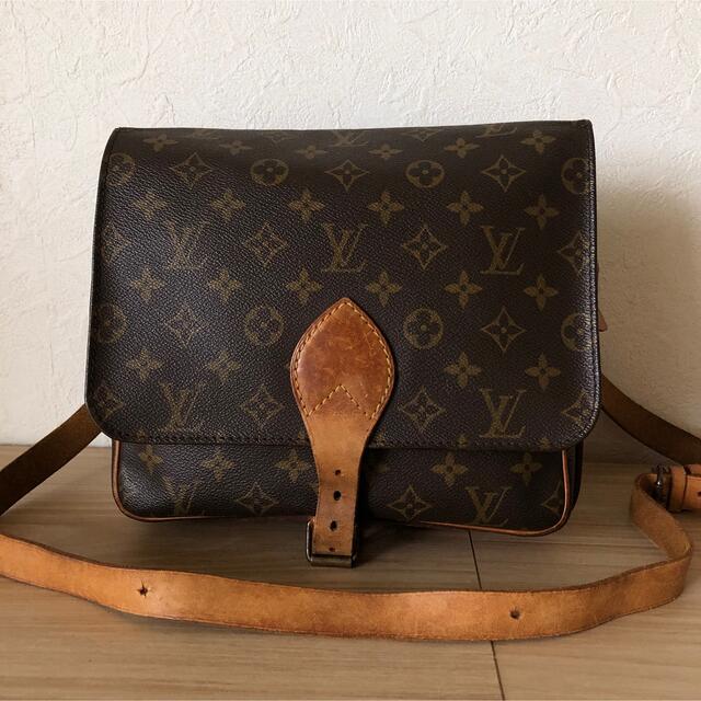 LOUIS VUITTON ルイヴィトン LV カルトシエール ショルダーバッグ