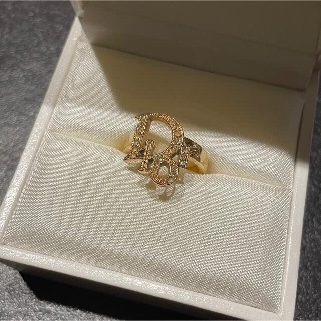 Dior(ディオール)の【値下！】Dior ロゴ　リング レディースのアクセサリー(リング(指輪))の商品写真