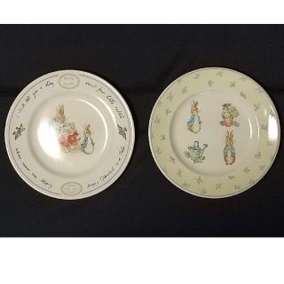 ウェッジウッド(WEDGWOOD)のウェッジウッド（Wedgwood）ピーターラビット ケーキ皿２枚(食器)