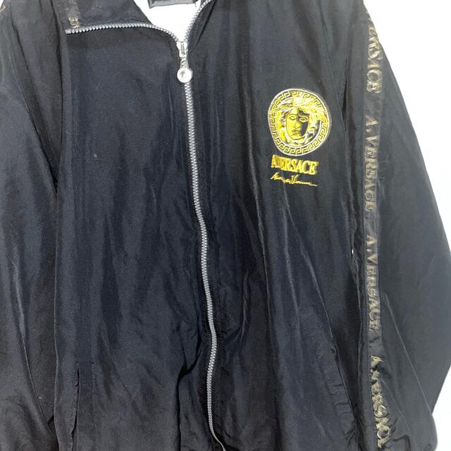 VERSACE - VERSACE ベルサーチナイロンジャケットの通販 by alsoinfo8 VERSACE - VERSACE ベルサーチナイロンジャケットの通販 by alsoinfo8