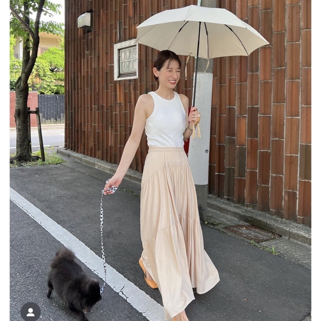 CLANE(クラネ)のクラネ　CLANE  CURVE LINE TIERED SKIRT レディースのスカート(ロングスカート)の商品写真