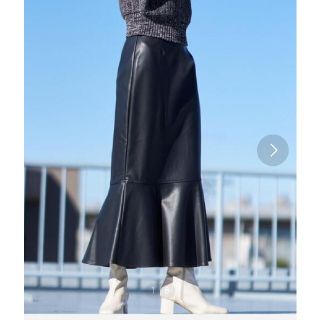 伊太利屋人工皮革マーメイドロングスカート 美品