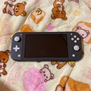 ニンテンドースイッチ(Nintendo Switch)のSwitch lite グレー(携帯用ゲーム機本体)