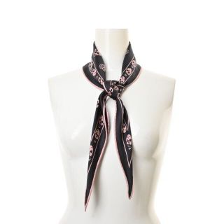 Alexander McQueen(バンダナ/スカーフ)のフリマアイテム一覧 Alexander McQueen(バンダナ/スカーフ)のフリマアイテム一覧