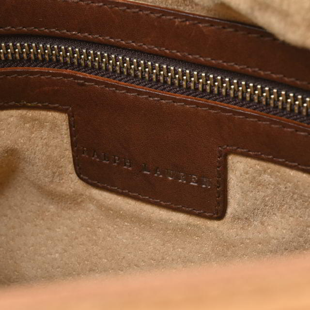 Ralph Lauren(ラルフローレン)のRALPH LAUREN コンチョ付き フリンジ レザー ショルダーバッグ レディースのバッグ(ショルダーバッグ)の商品写真