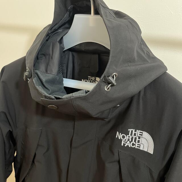 THE NORTH FACE(ザノースフェイス)のTHE NORTH FACE マウンテンジャケット 黒 S ゴールドウィン メンズのジャケット/アウター(マウンテンパーカー)の商品写真