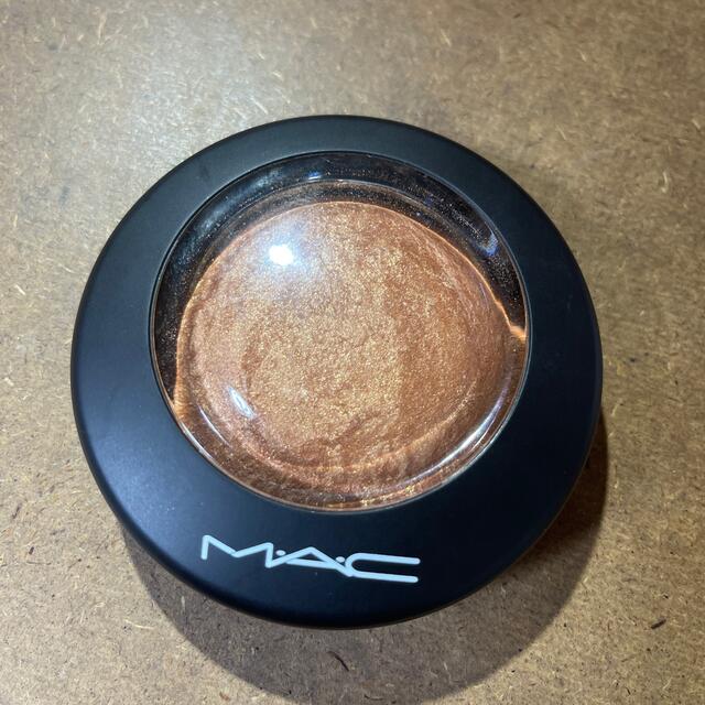 MAC(マック)の【ほぼ新品】MAC  コスメ/美容のベースメイク/化粧品(チーク)の商品写真