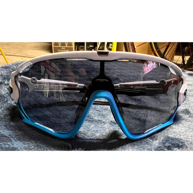 Oakley(オークリー)のオークリーOakley ジョウブレイカー　jawbreaker メンズのファッション小物(サングラス/メガネ)の商品写真