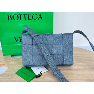 ボッテガ(Bottega Veneta) ショルダーバッグ(レディース)(デニム)の ...