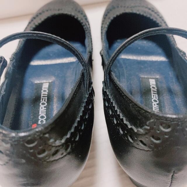 DIANA(ダイアナ)の23.5cm  店頭試着のみ　ストラップパンプス　コンポジション9 レディースの靴/シューズ(ローファー/革靴)の商品写真