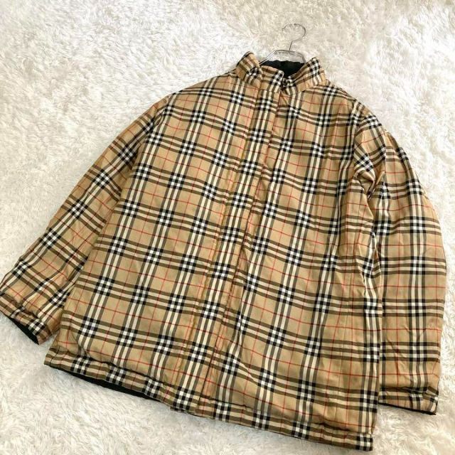 BURBERRY(バーバリー)のバーバリー BURBERRY リバーシブルダウン ノバチェック 黒 Lサイズ レディースのジャケット/アウター(ダウンジャケット)の商品写真