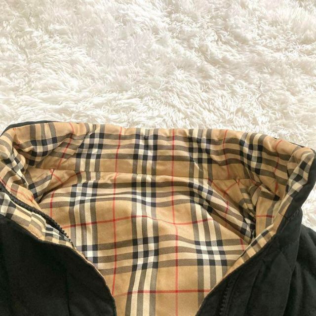 BURBERRY(バーバリー)のバーバリー BURBERRY リバーシブルダウン ノバチェック 黒 Lサイズ レディースのジャケット/アウター(ダウンジャケット)の商品写真