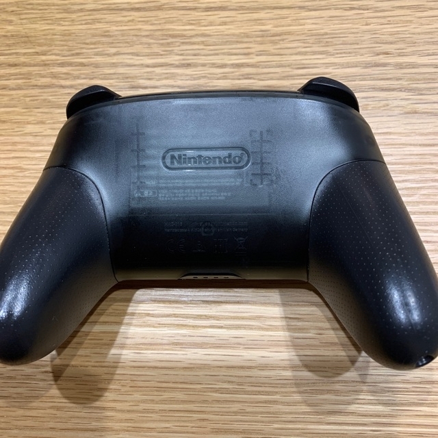 任天堂switch Proコントローラー