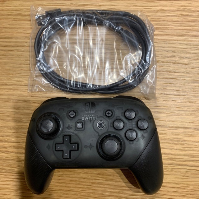 任天堂switch Proコントローラー