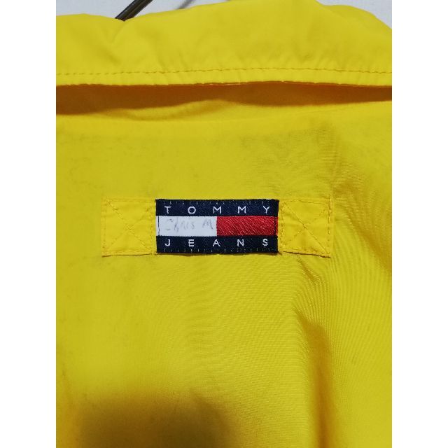 TOMMY HILFIGER(トミーヒルフィガー)の90'S TOMMY JEANS HILFIGER ビックサイズ 刺繍ロゴ L メンズのジャケット/アウター(ナイロンジャケット)の商品写真