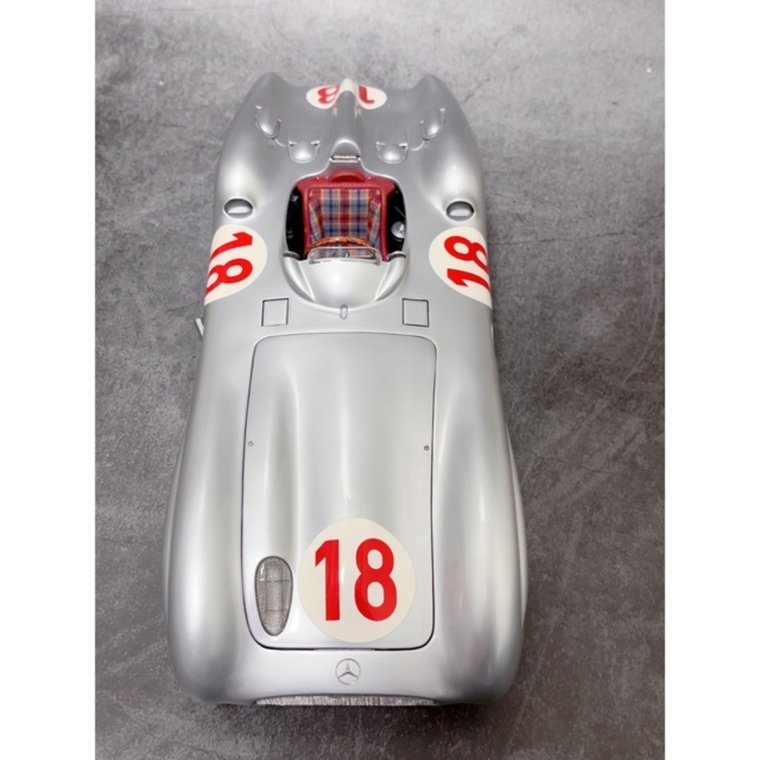 CMC 1/18 メルセデス・ベンツ W196r 優勝車#18 ミニカー レア - ミニカー
