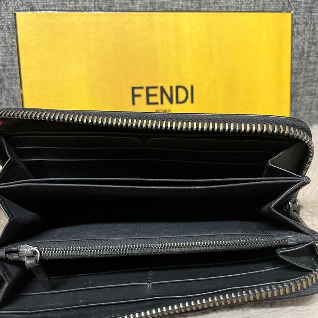 FENDI エンボス加工デザイン長財布