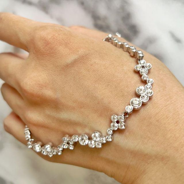 高級⭐️スワロフスキー Swarovski Fidelityネックレス 箱付き