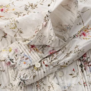 45R - ハル様専用45Rインドカディ森花プリントのフリルブラウスの通販