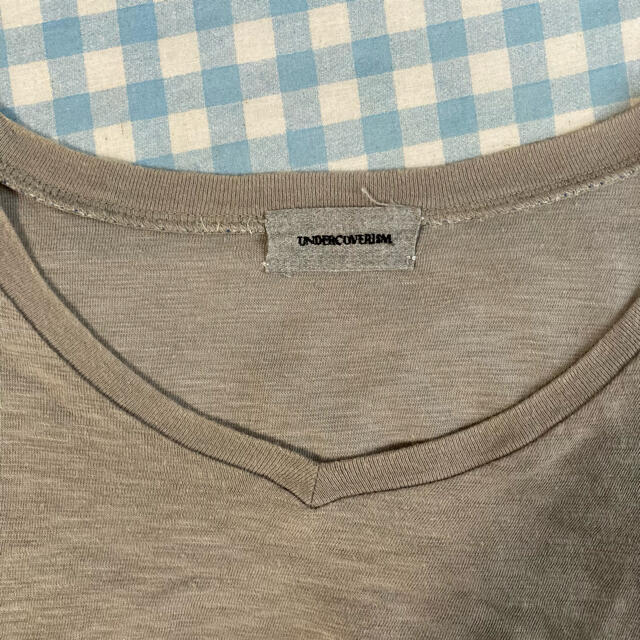 UNDERCOVER(アンダーカバー)のシャツ メンズのトップス(Tシャツ/カットソー(半袖/袖なし))の商品写真